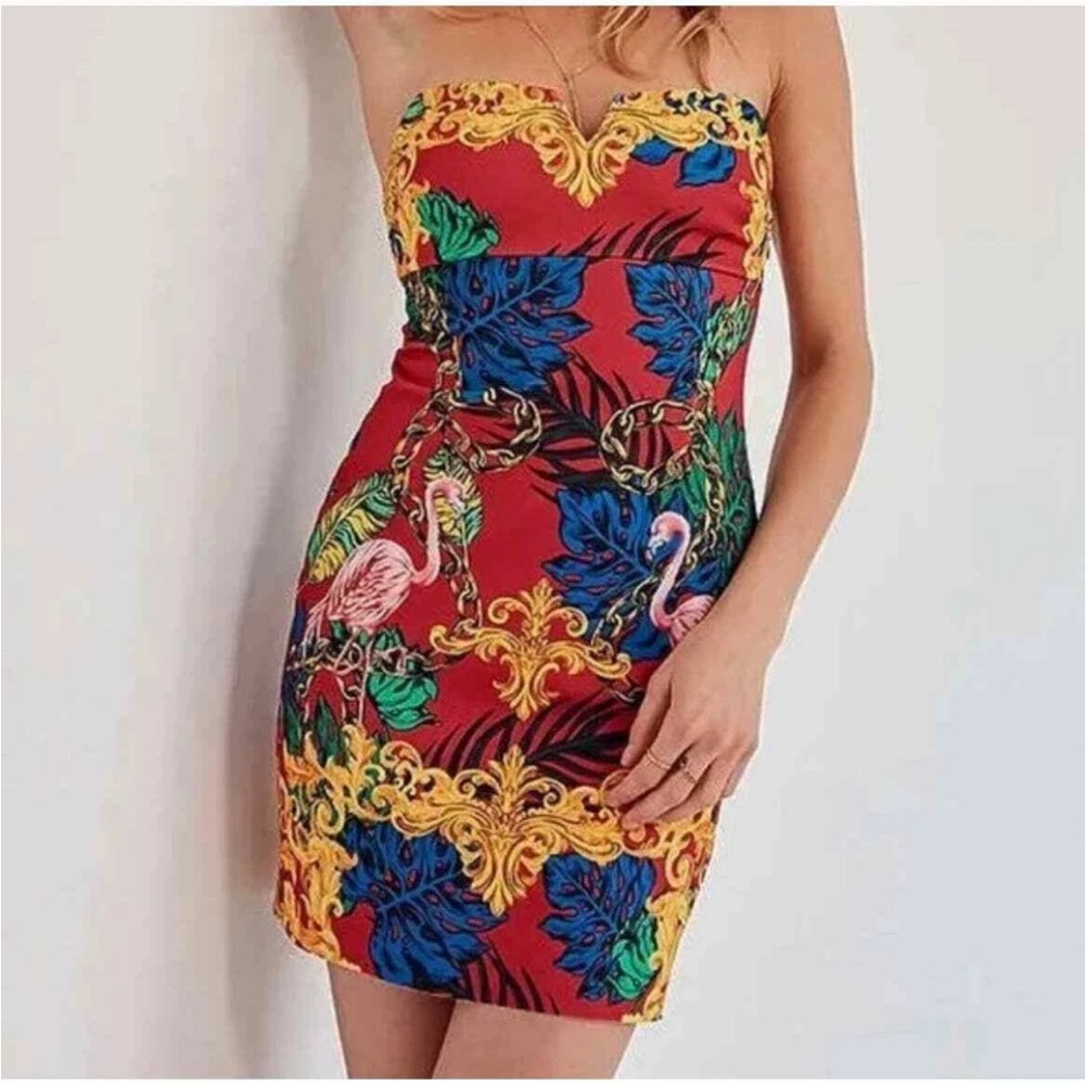 Urban Outfitters x Pomme Chan
Donnie Red Flamingo Strapless Dress
Size Small